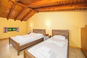 Koulouris Beach Hotel