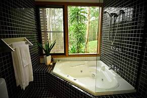 Ecoasis Mami Wata Rainforest Haven