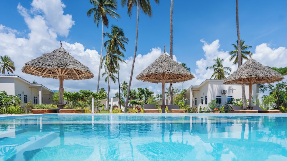 Coconut Breeze Apartments