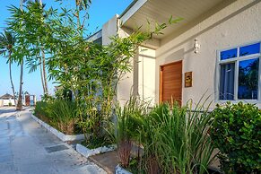 Coconut Breeze Apartments