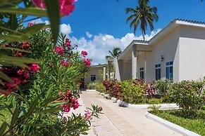 Coconut Breeze Apartments