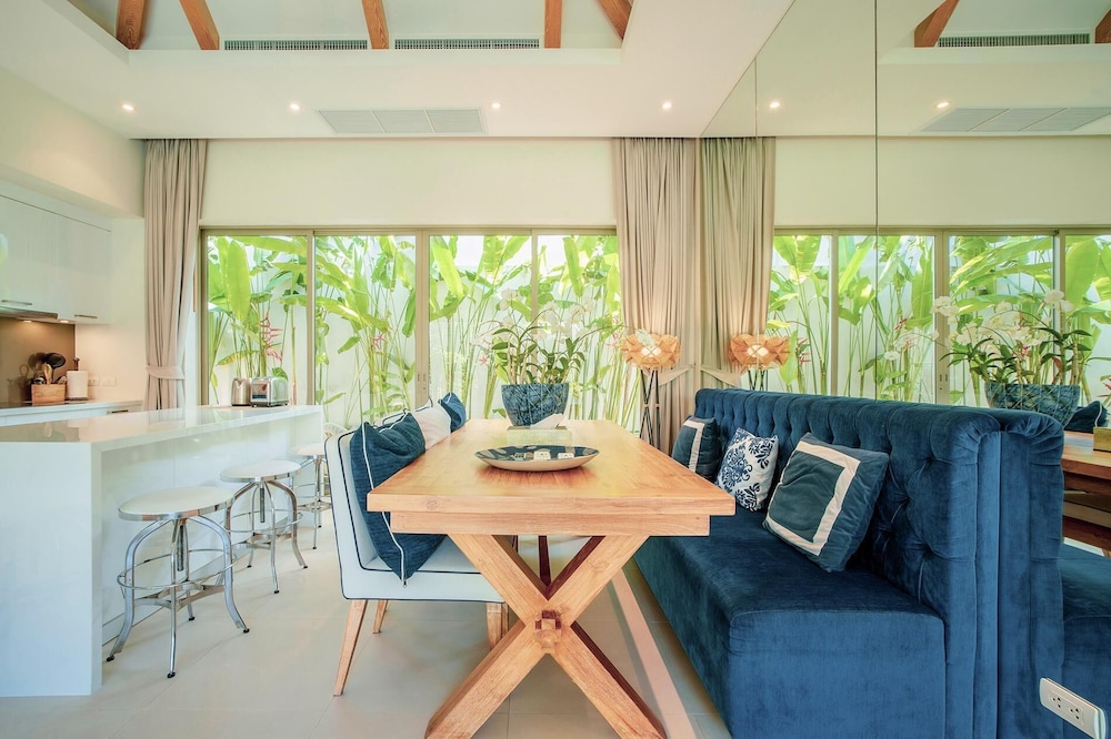 Stylish 3BR Pool Villa, Bang Tao + Airport Shuttle