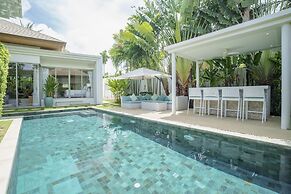 Stylish 3BR Pool Villa, Bang Tao + Airport Shuttle