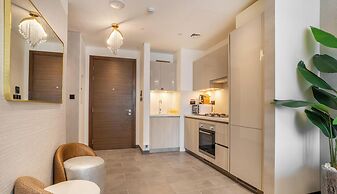 Manzil - Stylish 1BR with Pool and Gym
