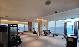 Manzil - Stylish 1BR with Pool and Gym