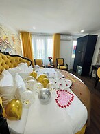 Diamond Hotel