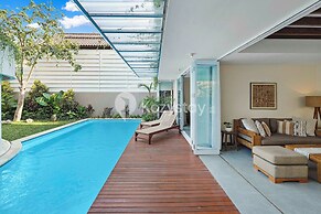 Ombak Villa by Kozystay - Canggu