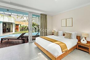 Ombak Villa by Kozystay - Canggu