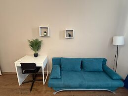 Smart 2BR Apt 10 Min from Westbahnhof