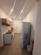 Modern 2BR Flat 10 Min to Westbahnhof