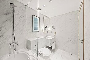 Snug Studio in Dubai Mall Steps From Burj Khalifa