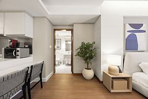 Snug Studio in Dubai Mall Steps From Burj Khalifa