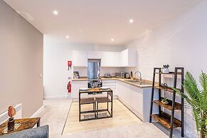 Prescott Court by Guestz