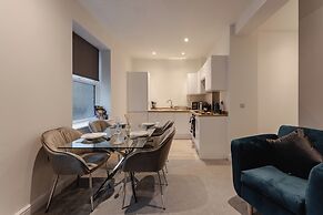 Prescott Court by Guestz