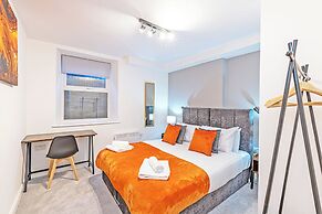 Prescott Court by Guestz