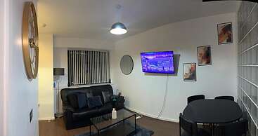 Spacious 3-br Apt in Central, Birmingham
