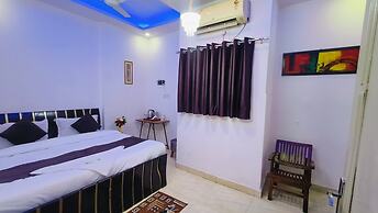 Roomshala Hotel Mannat