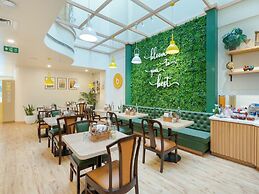 Bloom Hotel - M Block GK2