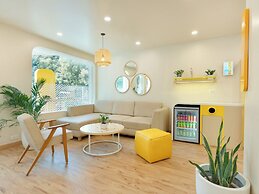 Bloom Hotel - M Block GK2