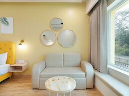 Bloom Hotel - M Block GK2