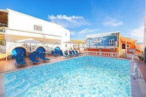 Kavos Panorama Hotel