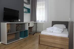 Christiano Apartments 1060 CITY