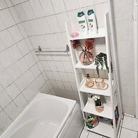 Tettenhall Road Retreat - Modern Apartment