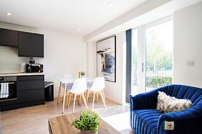 Coates House by Guestz