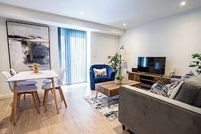 Coates House by Guestz