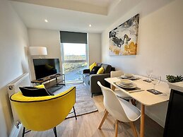 Coates House by Guestz