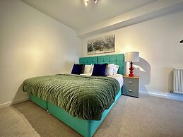 Coates House by Guestz