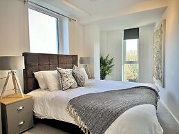 Coates House by Guestz