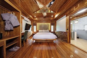 Calisto Valley I Luxury Pool Villa Krabi