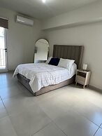 Depa con Cocina Sala Comedor y Alberca