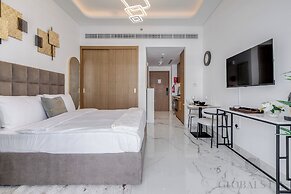 GLOBALSTAY Azizi Riviera 67