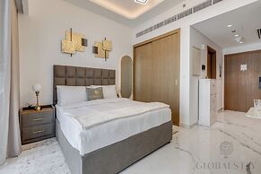 GLOBALSTAY Azizi Riviera 67