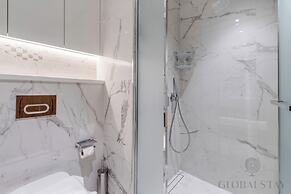 GLOBALSTAY Azizi Riviera 67