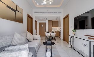 GLOBALSTAY Azizi Riviera 67