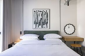 C LIVING 3 - ALMALQA