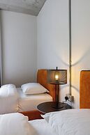 C LIVING 3 - ALMALQA