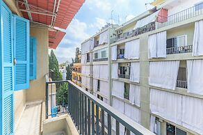Cove - 2Br Apt W Balcony in Mar Mikhael