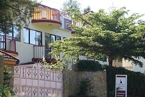ENZOGU GARDENS RESIDENCY HOTEL
