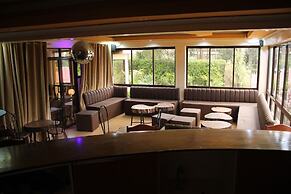 ENZOGU GARDENS RESIDENCY HOTEL