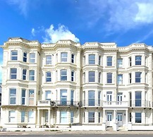 Stunning 3 Bed Apartment By Urban Roost
