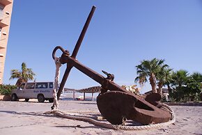 Club Hotel Cantamar Beach & Marina