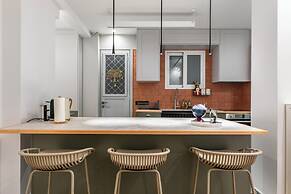 Elysia  - 2-Br Apt & Balcony in Athens
