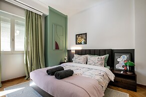 Elysia  - 2-Br Apt & Balcony in Athens