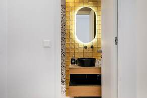 Elysia  - 2-Br Apt & Balcony in Athens