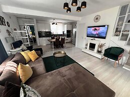 Villagrey Residence Tunari