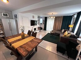 Villagrey Residence Tunari